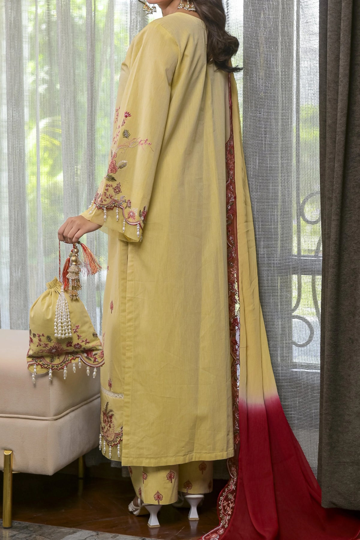 SAFFRON BLOOM - LSE3P-01