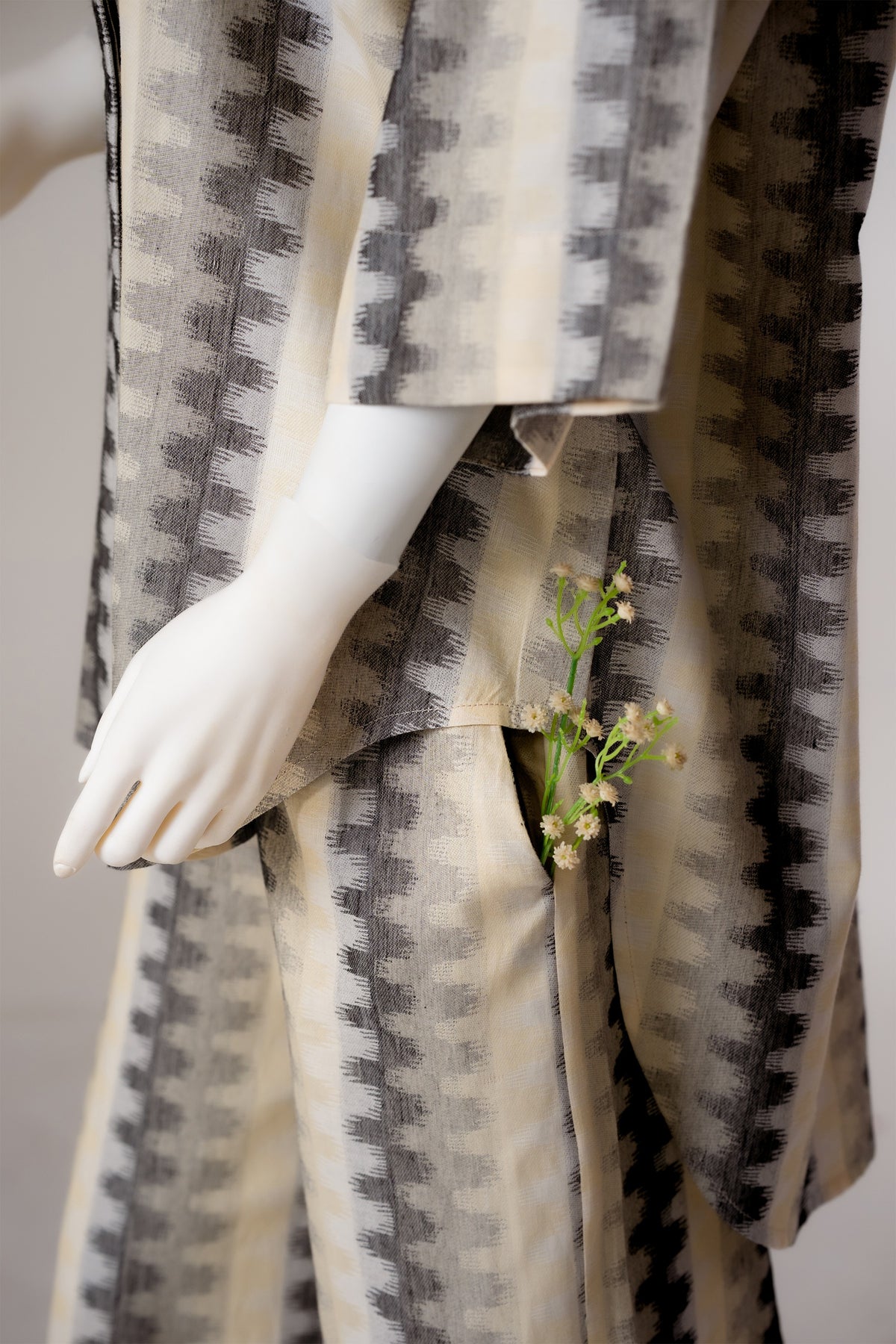 2 piece - CROSS LINE Viscose jacquard.