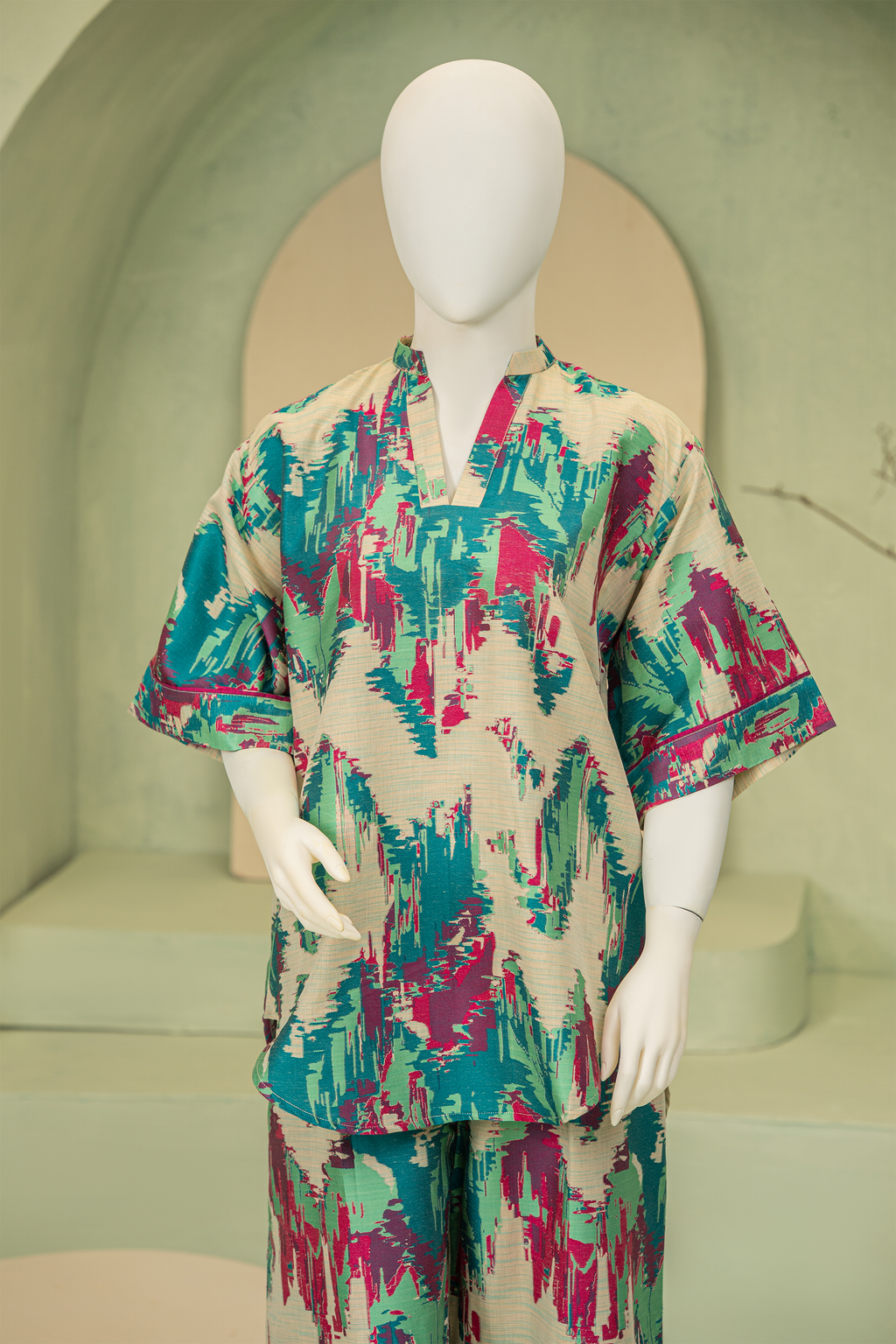 2 piece - IKAT Viscose jacquard.