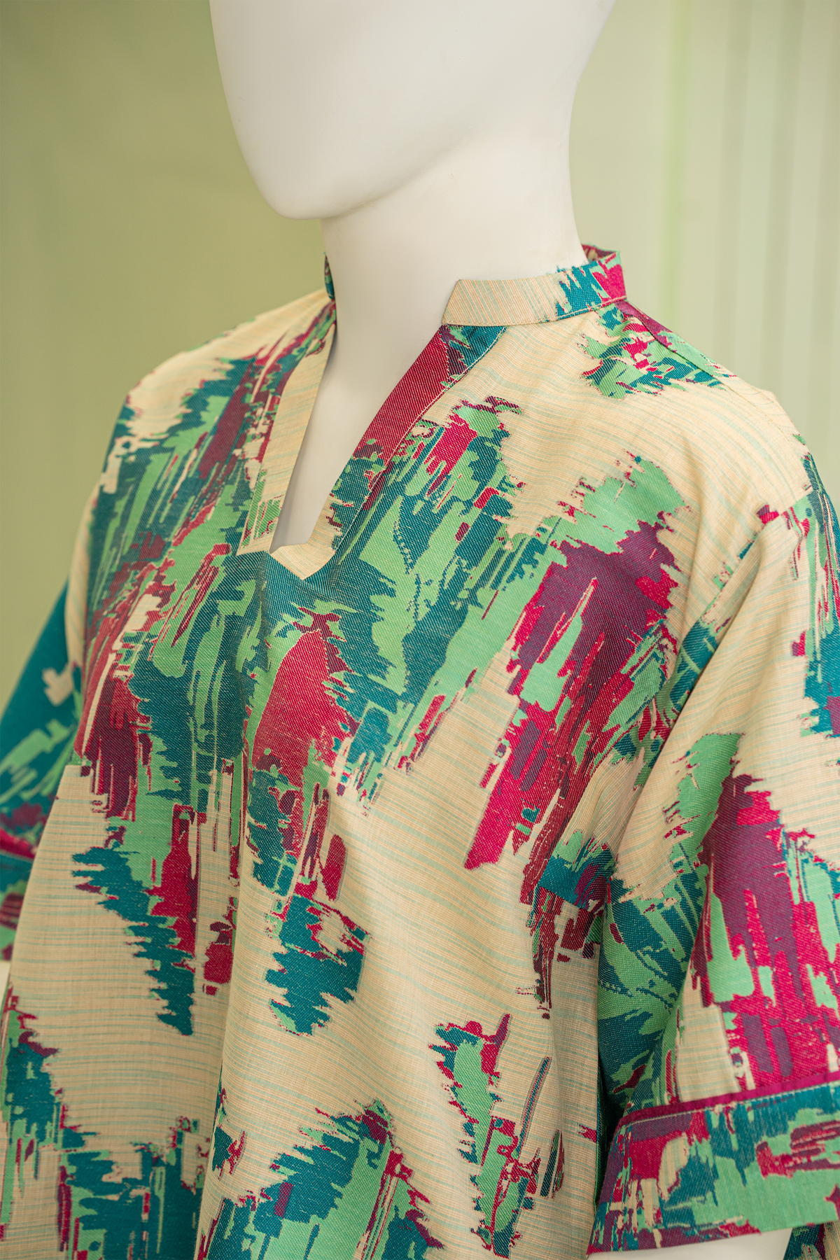 2 piece - IKAT Viscose jacquard.