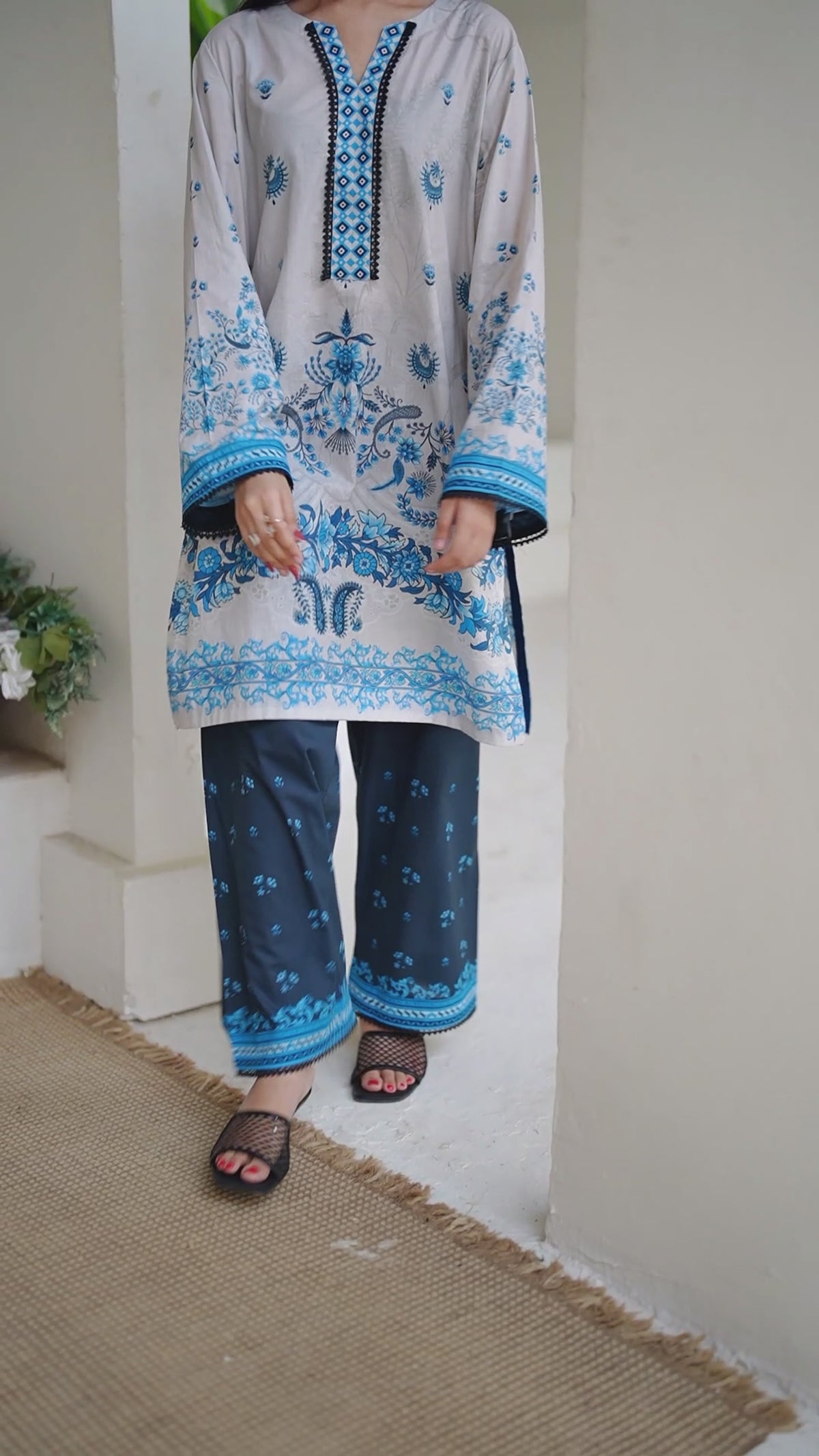 Azure Blossom - 2 Pc Printed Lawn Co-Ord Set ( PL2P-7 )