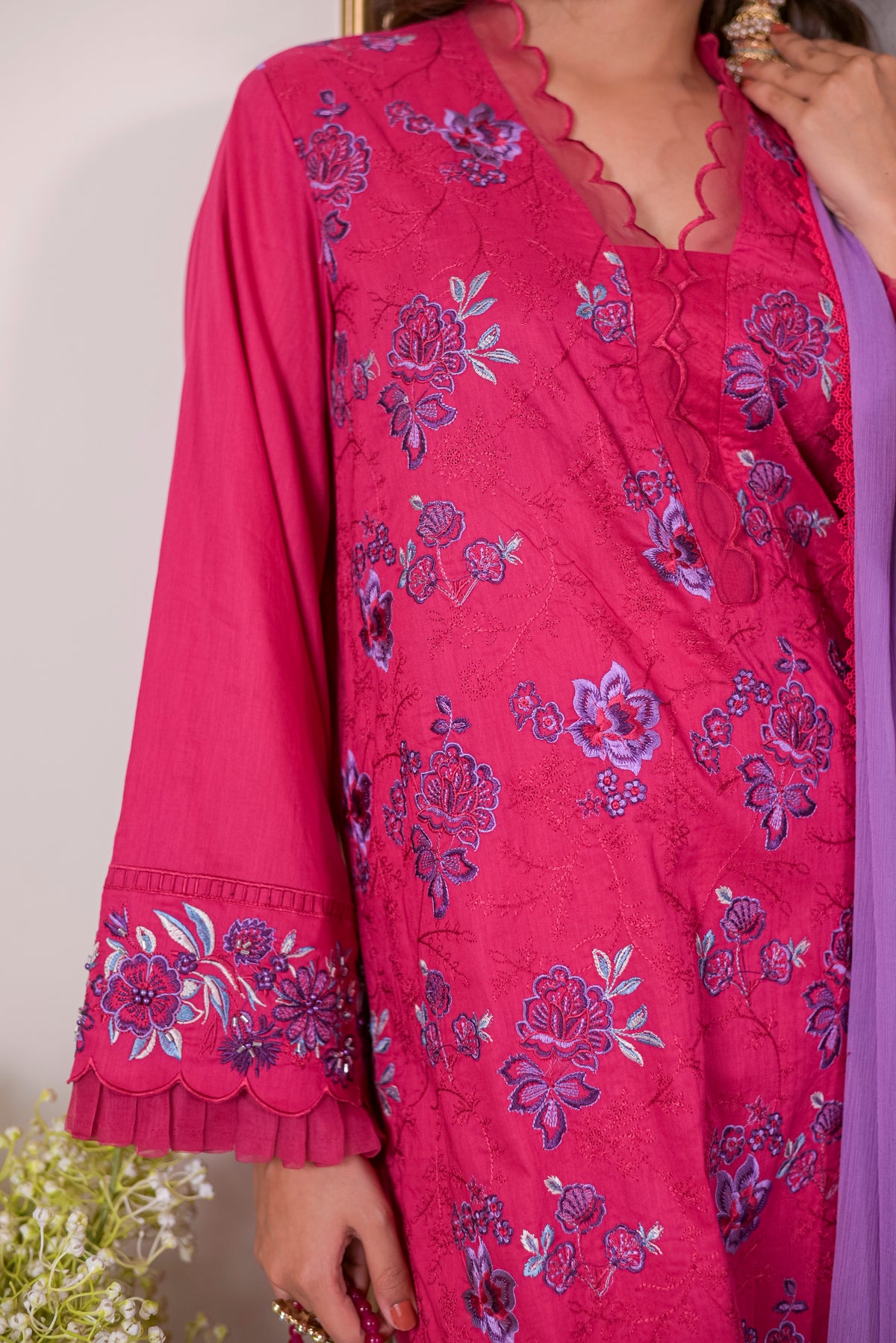 Rang-E-Meraas - 3 Pc Embroidered Lawn Suit ( LSE3P-05 )
